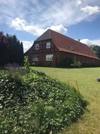 Apartment in the heart of Mecklenburg Western Pomerania Отели в г. Людвигслуст-Пархим