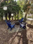 Clean and Comfy Updated Apt in Convenient Location