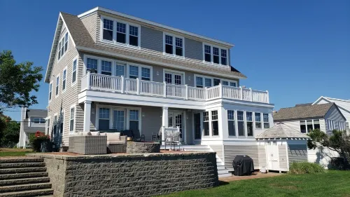 Ocean Front Vacation Home!  Private Beach Access!  Many Amenities - 방갈로