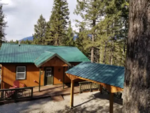 Life`s A Bear Retreat! COUPLES HOT TUB KING SIZE BED!