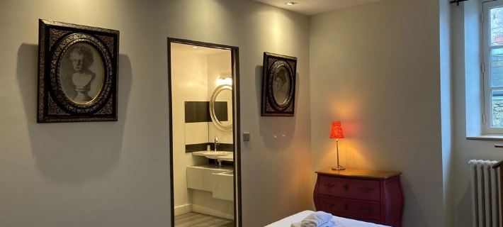 La Maison des Cochers- 1rst floor apartment- 1 stair - Hotels in Amboise