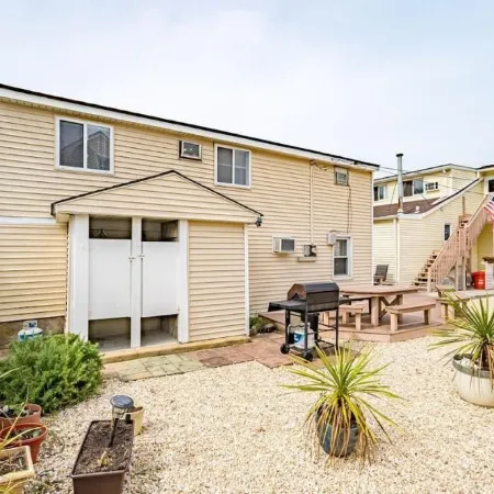 Charming Beach House Steps from Boardwalk w/ Free Parking, BBQ, Outdoor Shower