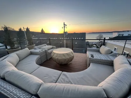 Brand new loft overlooking Crystal Lake with rooftop deck, steps from the beach!