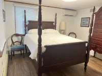 Gettysburg Carriage House 252 Baltimore Street Rear House ~Entire House Rental! - 2-Star