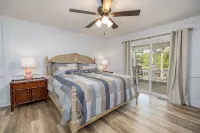 Waterfront-Gorgeous Views-New Boat House-Fire Pit-Much More!!