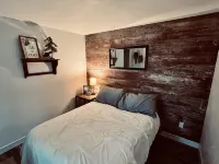 All-Season Modern Cottage on Red Lake - 45 min from Green Bay 버치우드 공원 주변 호텔