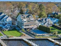 Large waterfront home w/ pool