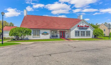 Welcome to the Perfect Getaway. Отели в г. Ред Хилл