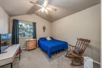 3 bedroom house with huge deck and central a/c