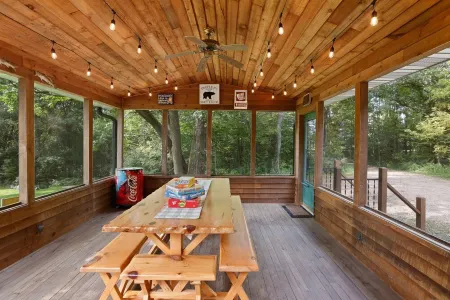 Private home on 18th hole of Beautiful Butternut Hills. 25 Minutes to Hayward!