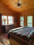 Cozy Cabin w/ great views, and close to Aska hiking trails!- Blue Ridge