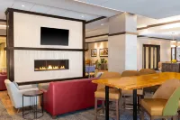 Hampton Inn & Suites Madison/Downtown