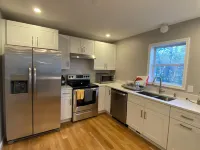 Beautiful 4BR Lake Front House