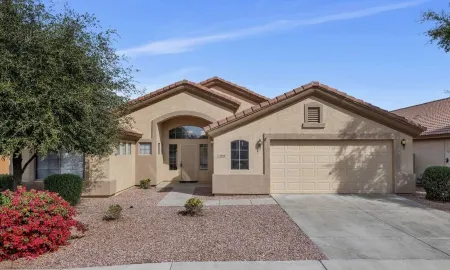 Sunny Desert Escape with Heated POOL! Near Spring Training, Stadium & Westgate