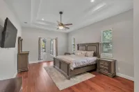 Everything you need in a home to enjoy Florida.