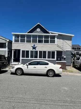 Enjoy a 3-bedroom vacation home steps to the Beach and Hampton Beach State Park