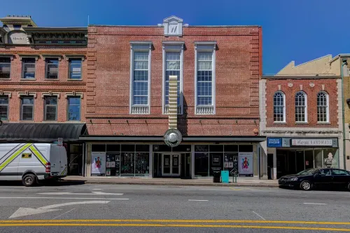 King Bed and Huge Windows in the Heart of Downtown Greensboro