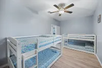 New Beachfront Oasis - Lots of Amenities!