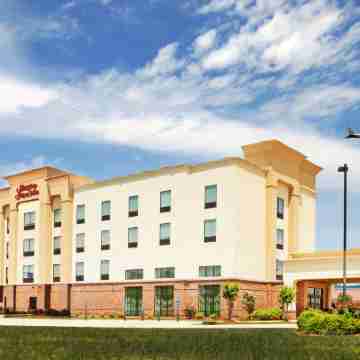 Hampton Inn & Suites Shreveport/Bossier City at Airline Drive Hotel Exterior