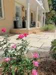 Goose Creek Cutie 4 bedrooms- downtown,beaches, Summerville, naval Hotels in Goose Creek