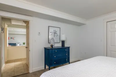 Beautiful Private Oasis - On the River's Edge 웹하넷 골프 클럽 주변 호텔