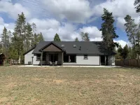 Explore Natures Beauty and Stay at Home in the Heart of Oregon's Wonderland Hotels near LaPine State Park