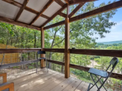 Lucky's Canoe & Kayak Cabin #1 - Caddo River Access! Hotels in Caddo Gap