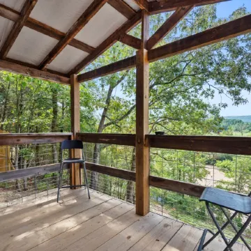 Lucky's Canoe & Kayak Cabin #1 - Caddo River Access!