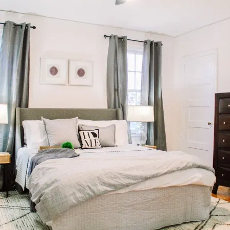 The Fabled Blue-Remodeled Guest Cottage on The Hill