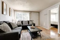 Beautiful 2 bdrm, 1 Bath 4 blocks from The U of O,