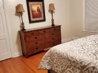 Ida's Oasis  near JRMC Hospital ,  Pine Bluff Country Club & Restaurants . パイン・ブラッフのホテル