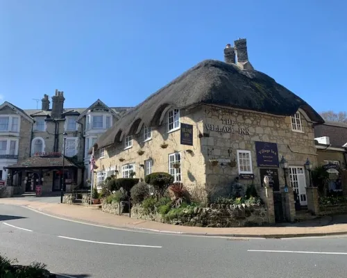 2 Bed Apartment The Priory - Panoramic Sea View Hotels in Shanklin