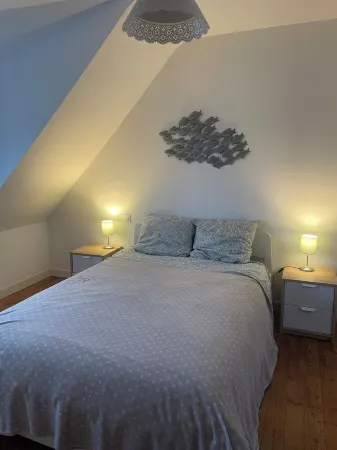 Small fisherman's house in Paimpol, first rental. Отели в г. Пемполь