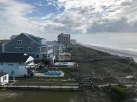 Wake up to the sunrise over the Atlantic! Beautiful ocean views from balcony