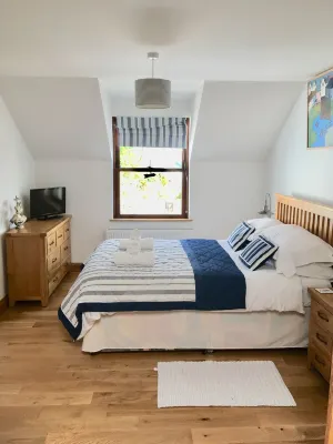 Appledore - Hispaniola Stunning 2 bed 2 bath, sleeps 4(+2) and PARKING!!!