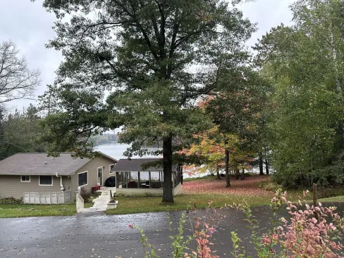 kos grove cottage - ATV trails close - easy on off ! Hotels in Florence County