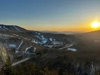 Pico G-203 Ski on/off located at the Base of Pico Mountain Ski Resort. NO Aircon