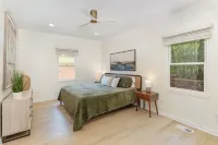 The Muletown Place - Walkable to the Square. 2B/2BA