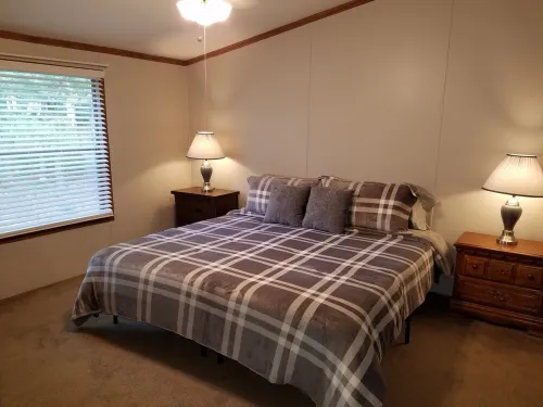 Clyde's- Easy Lake Access-Lots of Wildlife!