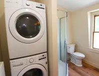 Renovated downtown Bar Harbor apartment, park and walk to shops and restaurants.