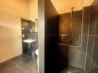 Quietly Located Apartment on the Pond on the Upper Floor with Balcony