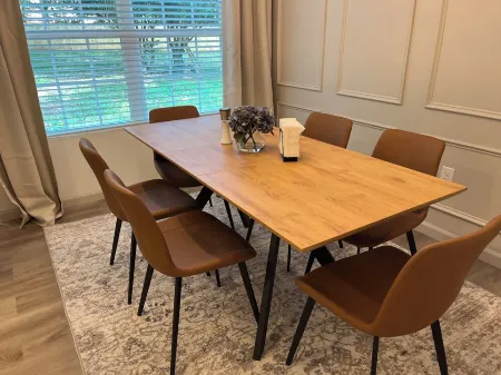 1 mile to Main Street in Monroe - Newly Renovated - Pet Friendly - Fenced Yard Отели в г. Монро