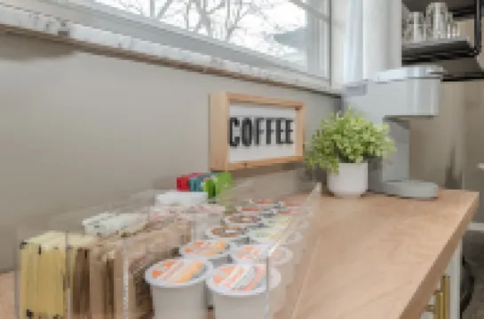 NEW! Cozy Ranch/ Sleeps 8/ 5 Mins to Grand Pk/ Just Mins to Downtown Westfield!