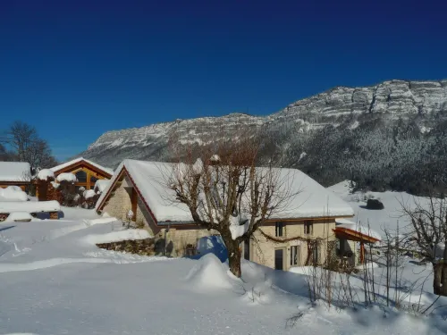 Vacation home in the Vercors completely renovated, wonderful location in the middle of nature