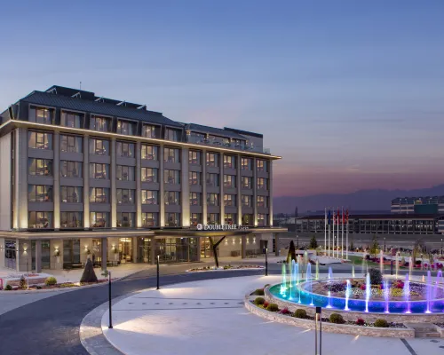 DoubleTree by Hilton Skopje โรงแรมในสโกเปีย