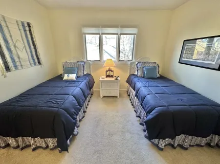 Travelers' Rest--Your Wintergreen Retreat in the Center of it All!