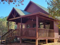 Cozy Cabin at Copperhill, Tn. Fire Pit, Hot Tub, Nature Trails.....WOW