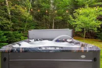 Ursa Major House - Quiet family getaway, minutes from skiing, hiking, biking.