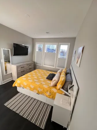 Your Happy place Away from Home Отели рядом с достопримечательностью «Crown Plaza»