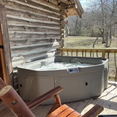Little Dreamer log cabin